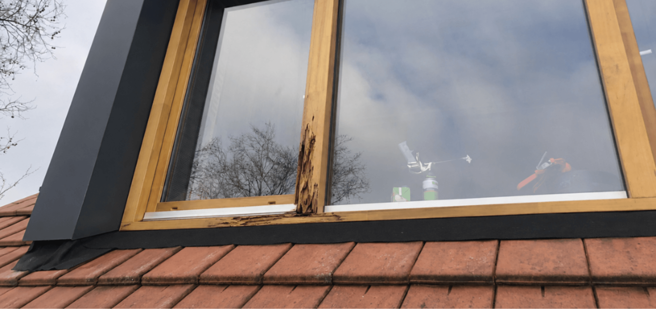 Van der Heide aan het werk bij een houtrot reparatie in Groningen en Drenthe